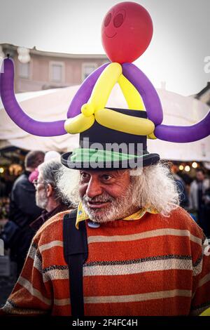 Italie Emilia Romagna Santarcangelo Fiera di san Martino - rue artiste Banque D'Images