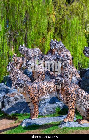 Pattaya, Thaïlande -​ 2 mai, 2019​: Statue Tiger zoo Valley​ dans le jardin de Nong Nooch​, touristes ​ voyageant à beautiful​ Garden​ dans le monde de the​, Pattaya, Banque D'Images