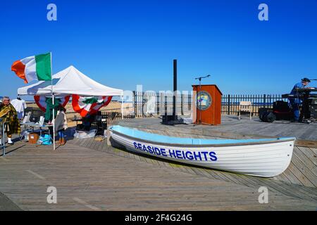 SEASIDE HEIGHTS, NJ -13 MAR 2021- vue sur la journée de la promenade de la plage historique à côté de Casino Pier sur la rive du New Jersey, Ocean County, États-Unis. Banque D'Images