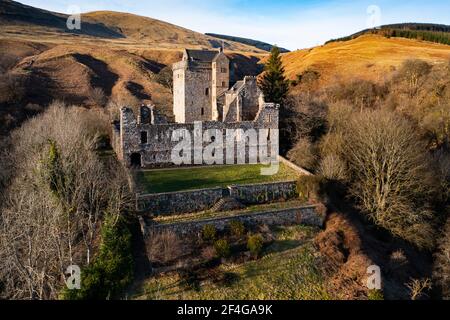 Château Campbell château médiéval situé au-dessus de la ville de Dollar, Clackmannanshire, centre de l'Écosse, Royaume-Uni (fermé pendant l'enfermement de Covid-19) Banque D'Images