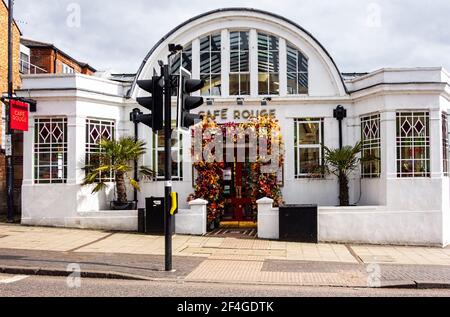 Cafe Rouge Restaurant Holywell Hill St. Albans Hertfordshire Royaume-Uni Banque D'Images