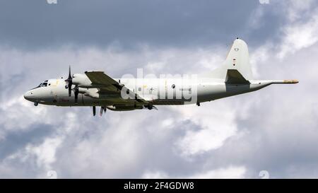 Avion de patrouille Orion Lockheed P-3 de la Marine allemande en vol. Allemagne - 13 juin 2019 Banque D'Images
