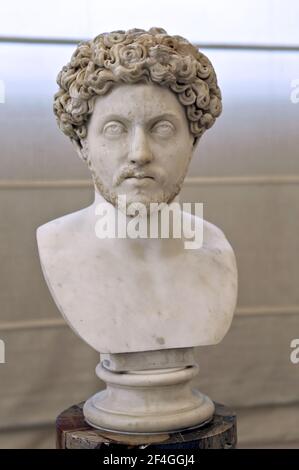 Marcus Aurelius (121-180 AP. J-C) Buste comme un jeune, marbre, 2ème siècle AD. Empereur romain (161-180 AD). Musée archéologique de Naples. Banque D'Images