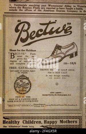 Publicité pour Bective Shoe Co (Bethnal Green) dans le journal Daily News & Reader du 5 août 1914. Banque D'Images