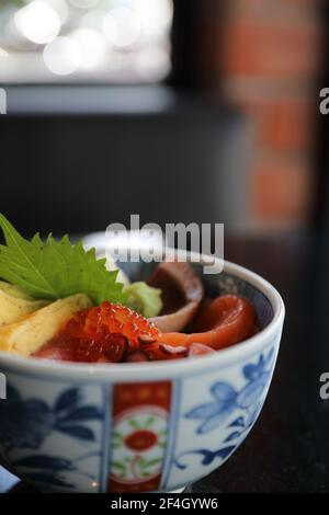 Kaisen don , bol de riz aux fruits de mer cuisine japonaise Banque D'Images