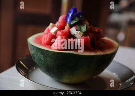 Salade de pastèque au fromage, dessert Banque D'Images