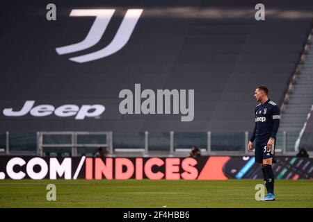 Turin, Italie. 21 mars 2021. Federico Bernardeschi de Juventus FCunder la série UN match de football entre Juventus FC et Benevento Calcio. Les stades sportifs autour de l'Italie restent soumis à des restrictions strictes en raison de la pandémie du coronavirus, car les lois de distanciation sociale du gouvernement interdisent aux fans à l'intérieur des lieux, ce qui entraîne le jeu derrière des portes fermées. Benevento a remporté le Juventus FC 0-1 (photo d'Alberto Gandolfo/Pacific Press) Credit: Pacific Press Media production Corp./Alay Live News Banque D'Images