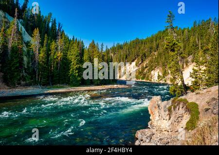 Tower Falls situé dans le parc national de Yellowstone, États-Unis. Photo de haute qualité Banque D'Images