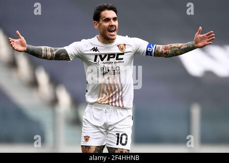 Turin, Italie - 21 mars 2021: Nicolas Viola de Benevento Calcio réagit pendant la série UN match de football entre Juventus FC et Benevento Calcio. Benevento Calcio a gagné 1-0 sur Juventus FC. Credit: Nicolò Campo/Alay Live News Banque D'Images