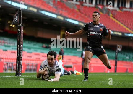 Cardiff, Royaume-Uni. 21 mars 2021. Rufus McLean de Glasgow Warriors marque ses équipes 2ème tentative. Guinness Pro14 Rugby, Dragons v Glasgow Warriors au stade de la Principauté à Cardiff le dimanche 21 mars 2021. photo par Andrew Orchard/Andrew Orchard sports Photography/Alay Live News crédit: Andrew Orchard sports Photography/Alay Live News Banque D'Images