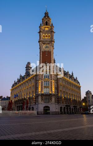 Lille, lever du soleil sur le beffroi, Flandre française Banque D'Images