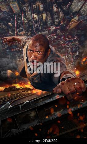 DWAYNE JOHNSON dans SKYSCRAPER (2018), dirigé par RAWSON MARSHALL THURBER. Copyright : usage éditorial uniquement. Aucune couverture de merchandising ou de livre. Il s'agit d'un document distribué publiquement. Droits d'accès uniquement, aucune licence de copyright fournie. Uniquement à reproduire en même temps que la promotion de ce film. Credit: LE DIVERTISSEMENT LÉGENDAIRE / FLYNN COMPAGNIE D'IMAGE / Album Banque D'Images