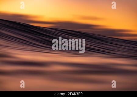 Lever du soleil sur Maroochydore Beach, Sunshine Coast, Queensland, Australie Banque D'Images