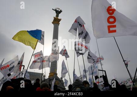 Non exclusif: KIEV, UKRAINE - 22 MARS 2021 - les entrepreneurs individuels exigent de les laisser continuer à travailler sous le renforcement des mesures de quarantaine W Banque D'Images