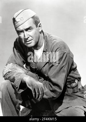 JAMES STEWART dans LA ROUTE DE LA MONTAGNE (1960), dirigé par DANIEL MANN. Crédit: PHOTOS de COLUMBIA / Album Banque D'Images