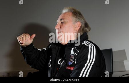 GERRY FRANCIS, 1ER ENTRAÎNEUR D'ÉQUIPE AVEC LE FC STOKE. 6/5/2011. PHOTO DAVID ASHDOWN Banque D'Images