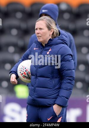 EDGWARE, ANGLETERRE - MARS 21: Rehanne Skinner Manager de Tottenham Hotspur femmes pendant FA Women's Spur League betweenTottenham Hotspur et Bristol ci Banque D'Images