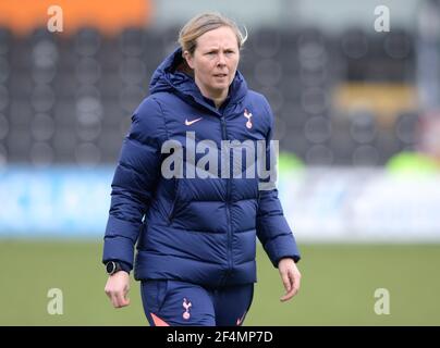 EDGWARE, ANGLETERRE - MARS 21: Rehanne Skinner Manager de Tottenham Hotspur femmes pendant FA Women's Spur League betweenTottenham Hotspur et Bristol ci Banque D'Images