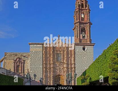 Templo de San Francisco, église néoclassique de la ville de San Miguel de Allende, Guanajuato, Mexique central Banque D'Images