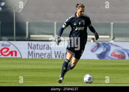 Adrien Rabiot (Juventus FC) contrôle le ballon pendant Juventus FC vs Benevento Calcio, football italien Serie A - photo .LiveMedia/Claudio Benedetto Banque D'Images