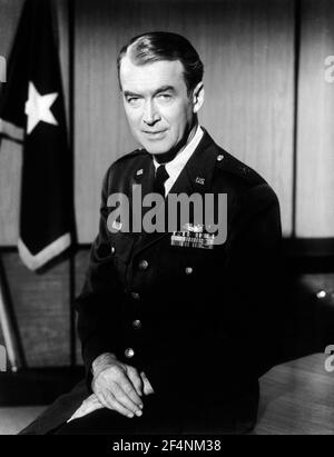 James Stewart. Portrait de l'acteur américain, James Maitland 'Jimmy' Stewart (1908-1997), dans l'uniforme du général de brigade de la Réserve de l'USAF, 1968 Banque D'Images