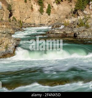 cascades sur la rivière kootenai sous les chutes de kootenai près de troy, montana Banque D'Images