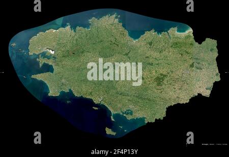 Bretagne, région de France. Imagerie satellite Sentinel-2. Forme isolée sur noir. Description, emplacement de la capitale. Contient Copernic modifié Banque D'Images