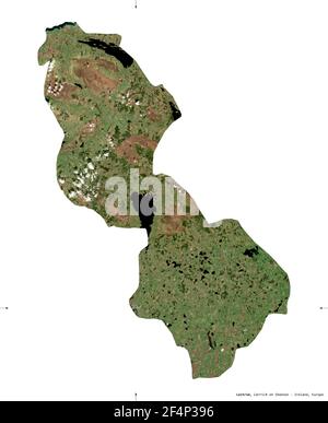 Leitrim, comté d'Irlande. Imagerie satellite Sentinel-2. Forme isolée sur blanc. Description, emplacement de la capitale. Contient Copernic modifié Banque D'Images