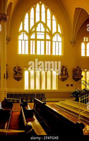 L’intérieur de la chapelle Saint-Joseph est photographié au Spring Hill College, le 20 mars 2021, à Mobile, en Alabama. Le bâtiment a été construit en 1910. Banque D'Images