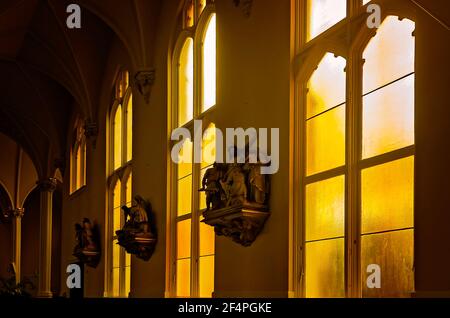 L’intérieur de la chapelle Saint-Joseph est photographié au Spring Hill College, le 20 mars 2021, à Mobile, en Alabama. Le bâtiment a été construit en 1910 dans le TH Banque D'Images