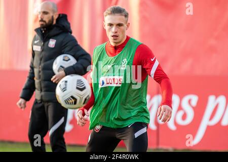 Varsovie, Pologne. 22 mars 2021. Przemyslaw Placheta de Pologne vu en action lors de la première session officielle de formation de l'équipe nationale polonaise de football en 2021. (Photo de Mikolaj Barbanell/SOPA Images/Sipa USA) crédit: SIPA USA/Alay Live News Banque D'Images