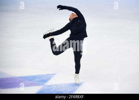 Kaori Sakamoto, du Japon, en action lors d'une session d'entraînement avant les Championnats du monde de patinage artistique de l'UIP à l'arène Globe de Stockholm, en Suède, le 22 mars 2021. Photo: Pontus Lundahl / TT / code 10050 Banque D'Images