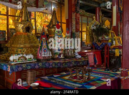 Baruunburen Sum, Mongolie - 19 août 2019 : intérieur du temple du monastère bouddhiste Amarbayasgalant en Mongolie. Banque D'Images