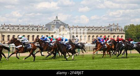 Chantilly, France - juin 17 2012 : courses hippiques en face du Musée vivant du Cheval (en français : Musée vivant du Cheval). Banque D'Images