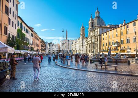 Rome, Italie - 03 octobre 2018 : Piazza Navona surplombant Sant'Agnese à Agone Banque D'Images