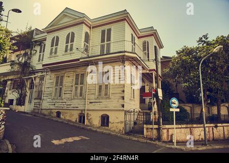 Ancienne maison en bois sur l'île d'Adalar à Istanbul, Turquie Banque D'Images