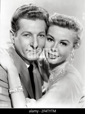 VERA-ELLEN et DANNY KAYE en NOËL BLANC (1954), réalisé par MICHAEL CURTIZ. Crédit : PHOTOS / Album PARAMOUNT Banque D'Images