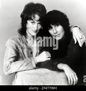 MERYL STREEP et CHER à SILKWOOD (1983), réalisé par MIKE NICHOLS. Crédit : FOX / Album DU XXE SIÈCLE Banque D'Images