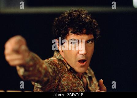 ANTONIO BANDERAS dans SHREK 2 (2004), dirigé par ANDREW ADAMSON, KELLY ASBURY et CONRAD VERNON. Credit: PHOTOS de DREAMWORKS / JONES, KEVIN / Album Banque D'Images