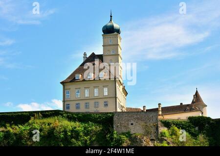 Château de Schönbühel sur la falaise surplombant le Danube dans la région de Wachau En Basse-Autriche Banque D'Images