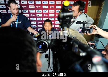 BASKETBALL - EUROBASKET MEN 2011 - LITUANIE - CONFÉRENCE DE PRESSE DE L'ÉQUIPE FRANÇAISE - SIAULIAI - 30/08/2011 - PHOTO : JEAN FRANÇOIS MOLLIERE / DPPI - DIAW BORIS Banque D'Images