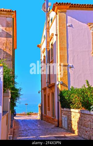 Ruelles sur la mer à donnalucata Ragusa Sicile Italie Banque D'Images