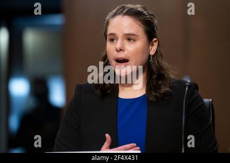 Amy Swearer, juriste, The Heritage Foundation, présente son allocution d'ouverture lors d'une audience de la Commission du Sénat sur la magistrature afin d'examiner les mesures constitutionnelles et de bon sens visant à réduire la violence par les armes à feu dans l'édifice Hart du Bureau du Sénat à Washington, DC, le mardi 23 mars 2021. Crédit : Rod Lamkey / CNP | utilisation dans le monde entier Banque D'Images