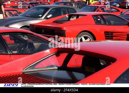 AUTO - FERRARI MASERATI FESTIVAL 2003 - MAGNY COURS 20030921 - PHOTO : OLIVIER GAUTHIER / ILLUSTRATION DPPI Banque D'Images