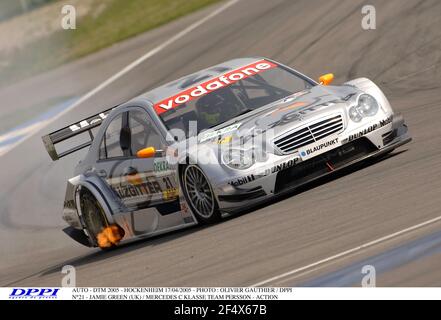 AUTO - DTM 2005 - HOCKENHEIM 17/04/2005 - PHOTO : OLIVIER GAUTHIER / DPPI N°21 - JAMIE GREEN (UK) / MERCEDES C KLASSE TEAM PERSSON - ACTION Banque D'Images