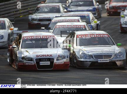 AUTO - DTM 2005 - NORISRING 17/07/2005 - PHOTO : OLIVIER GAUTHIER / DPPI START Banque D'Images