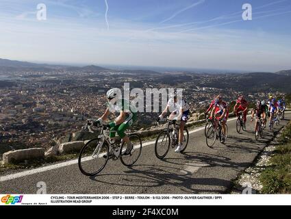 CYCLISME - CIRCUIT MEDITERRANEEN 2006 - ÉTAPE 2 - BERRE > TOULON - 9/02/2006 - PHOTO : OLIVIER GAUTHIER / DPPI GROUPE DE CHEFS D'ILLUSTRATION Banque D'Images