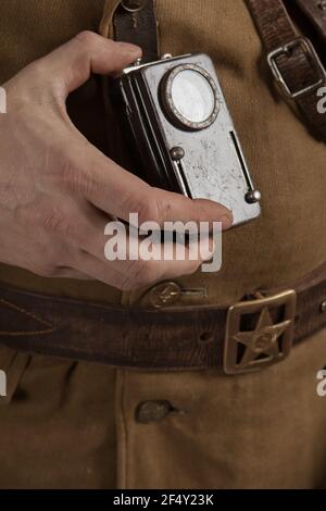 Acteur masculin sous la forme d'un officier du major de l'Armée rouge pendant la Seconde Guerre mondiale Banque D'Images