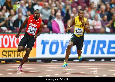 Yohan Blake (Jamaïque), Alex Wilson (Suisse). 200 mètres d'hommes, chauffe. Championnats du monde de l'IAAF Londres 2017 Banque D'Images