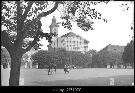 Theresienstadt. Paradeplatz avec église de garnison Banque D'Images